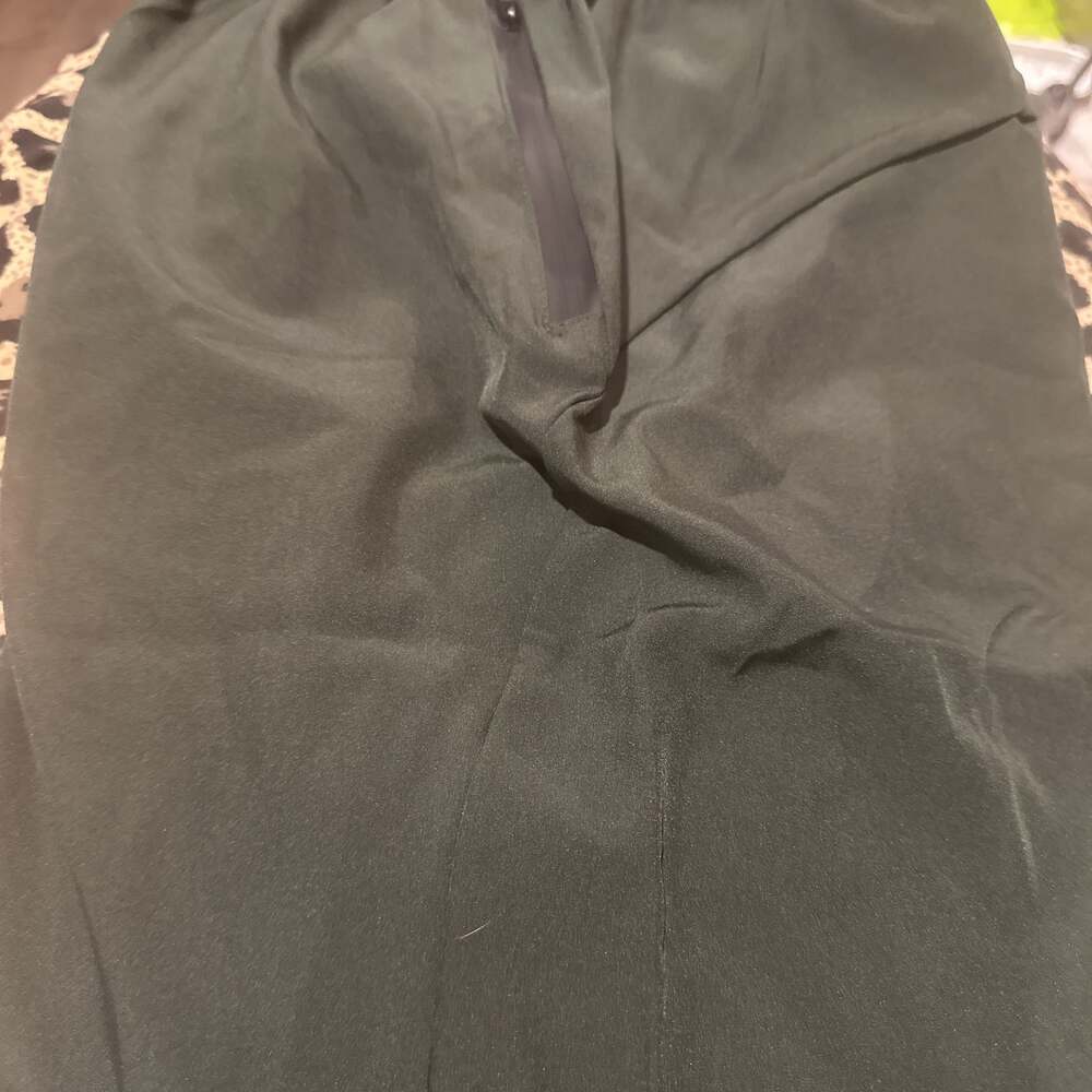 Tech Training Shorts - Picture 3 of 5